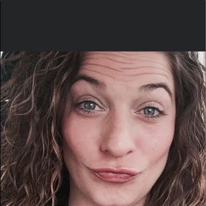 Meet your Posher, Kendra